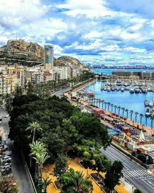 Atico Centrico Junto A La Playa Apartment Alicante Ngoại thất bức ảnh